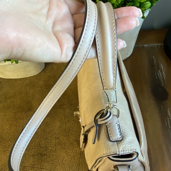 Coach Madison Sadie Glitter Lizard Satchel Crossbody Bag in Neutral/Buff - Picture 11 of 16